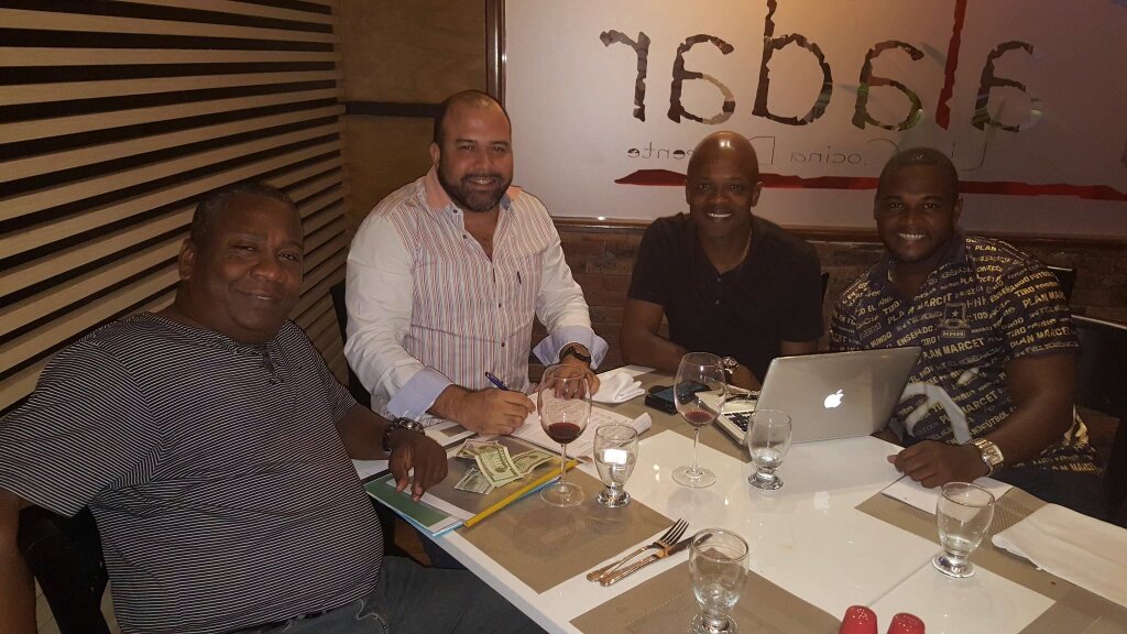 ¡¡¡DT DE LUJO!!! Directiva de <a href="/CAIPanama/">Club Atlético Independiente</a> planifica el Apertura 2016 del Ascenso con su nuevo DT: Jorge Dely Valdés.