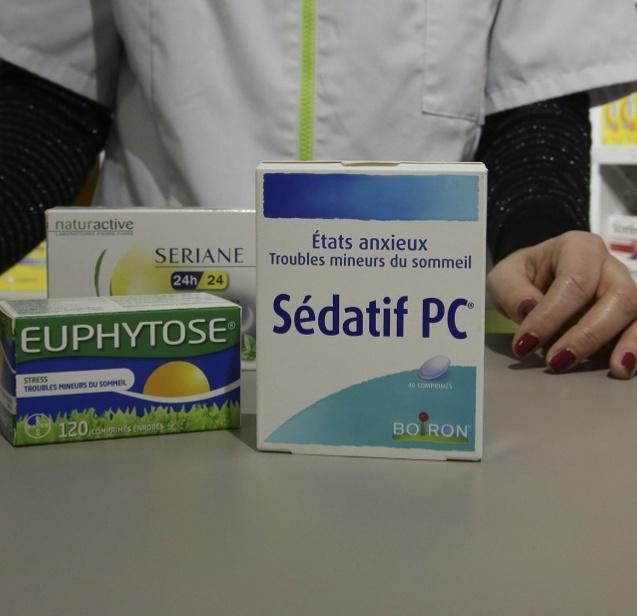 Le_NouvelObs's tweet photo. Guronsan, Euphytose, Memoboost ? Comment bien se "doper" pour le bac https://t.co/j6wcF3JCi4 https://t.co/holGjCf48u