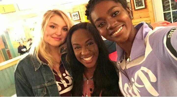 NewsHilbert's tweet photo. Rachel and Zuri with fans #CAMPPINK https://t.co/Uj6fjZagqW