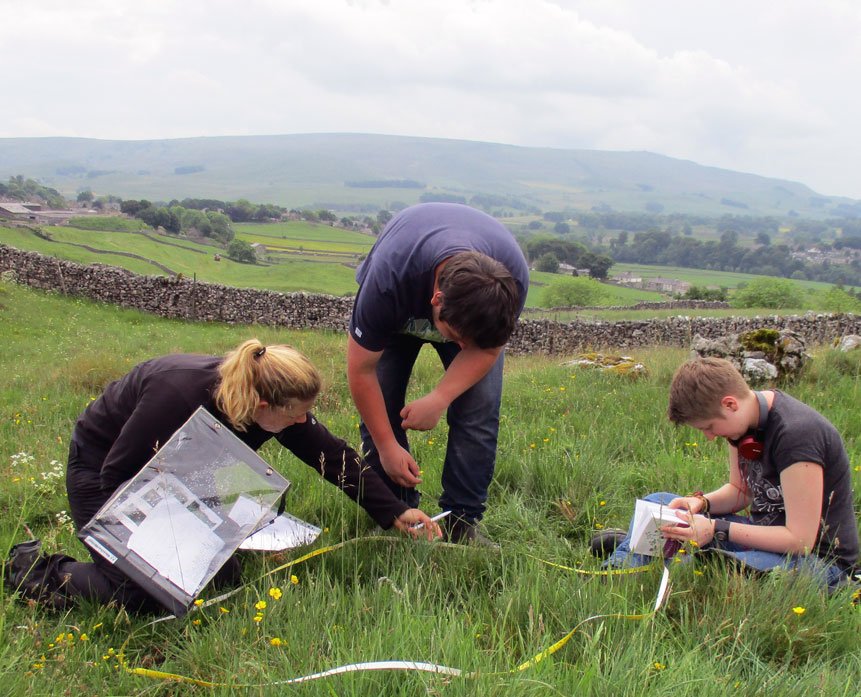 First year #Conservation & #Countryside Management students take place in #PlantSurvey day near #Grassington