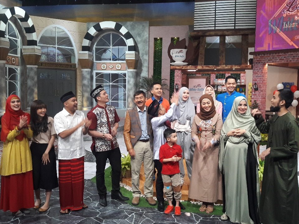 TRANSTV_CORP's tweet photo. Terimakasih sudah menonton @KJBislam_ttv hari ini!!  Jangan luoa besok nonton lagi yaaa https://t.co/7xWLwCyBC2