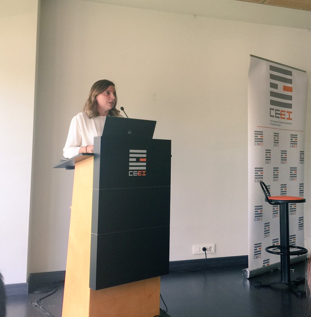 meribenavides's tweet image. Comienza la entrega de los #premiosradar @ceeiasturias @FADE_COMUNICA