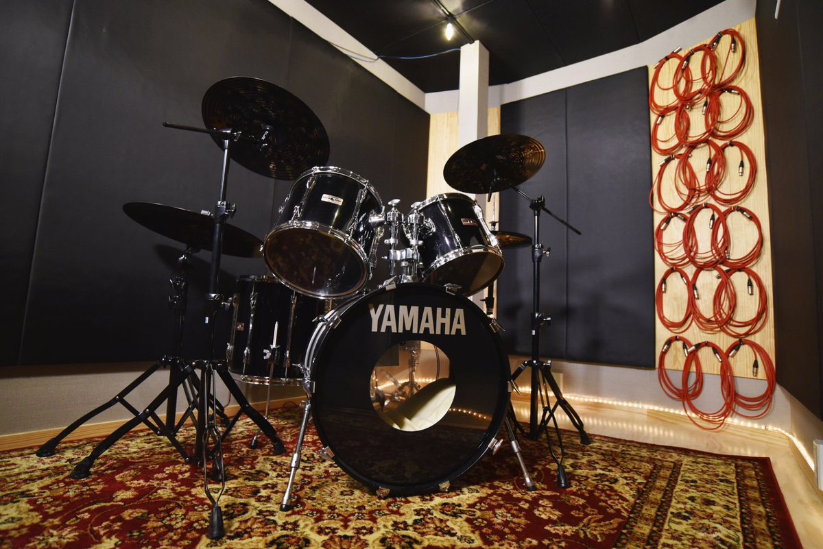 ট ইট র Studiochaosk Inc 当スタジオ常設のドラムはヤマハのレコーディングカスタムです 海外でも未だに人気があり スティーブガットや スレイヤーのポールボスタフも最新作のレコーディングで使用していました T Co Otkvnujxgp