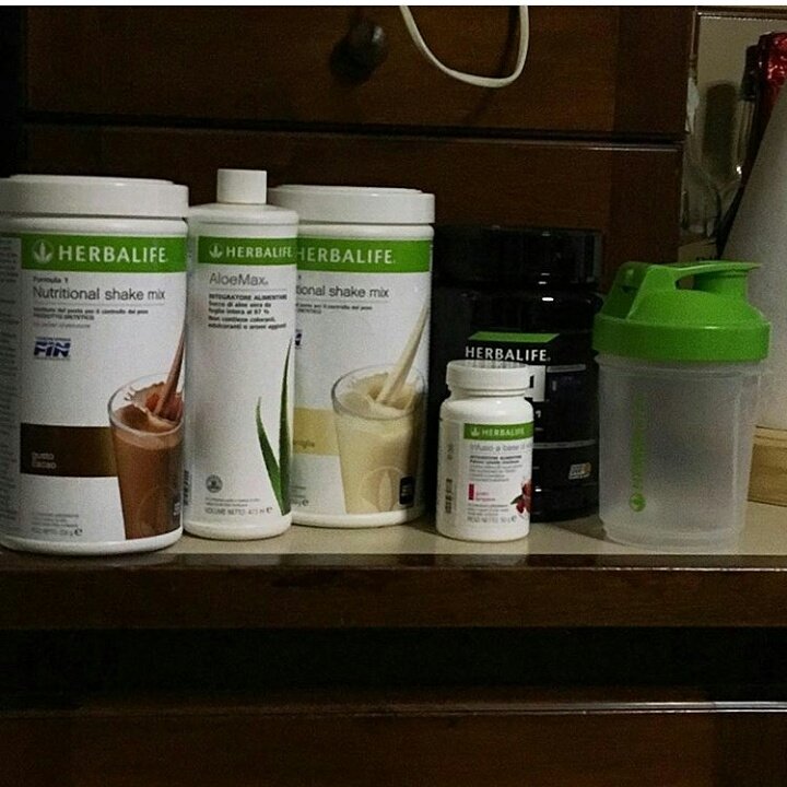 Sağlıklı şekilde Zayıflamak isteyenler bizimle iletişime geçebilirsiniz. #herbalife #zayiflama #sagliklibeslenme