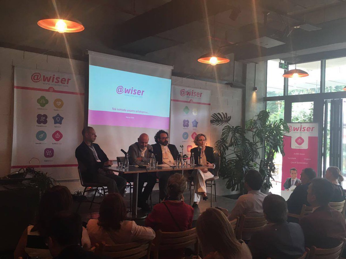 Danışman Mehmet Auf: ''Duyguları olumlu hale getirmek iknayı kolaylaştırır''.