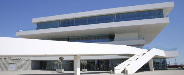 Nueva vida para el edificio Veles e Vents de #Valencia, que reabre como hito gastronómico levante-emv.com/valencia/2016/…