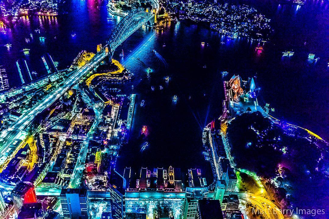 sydney_sider's tweet image. IG of the Day: #VividSydney is an incredible sight, whichever way you look at it. 📷 mattbarryimages (IG)