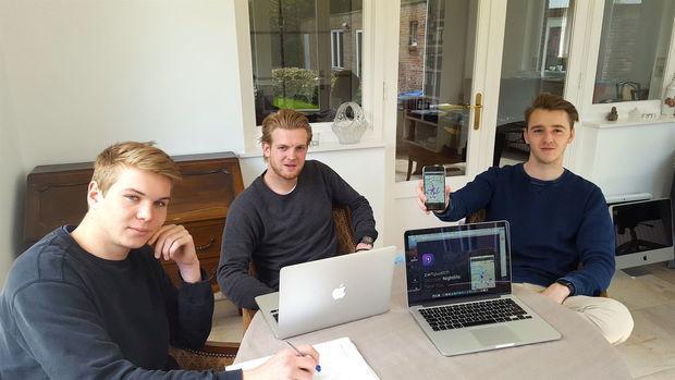 datanews_nl's tweet photo. Partywatch vertelt je waar dat feestje is https://t.co/5dcW3j05FV https://t.co/DbRZKap4QH