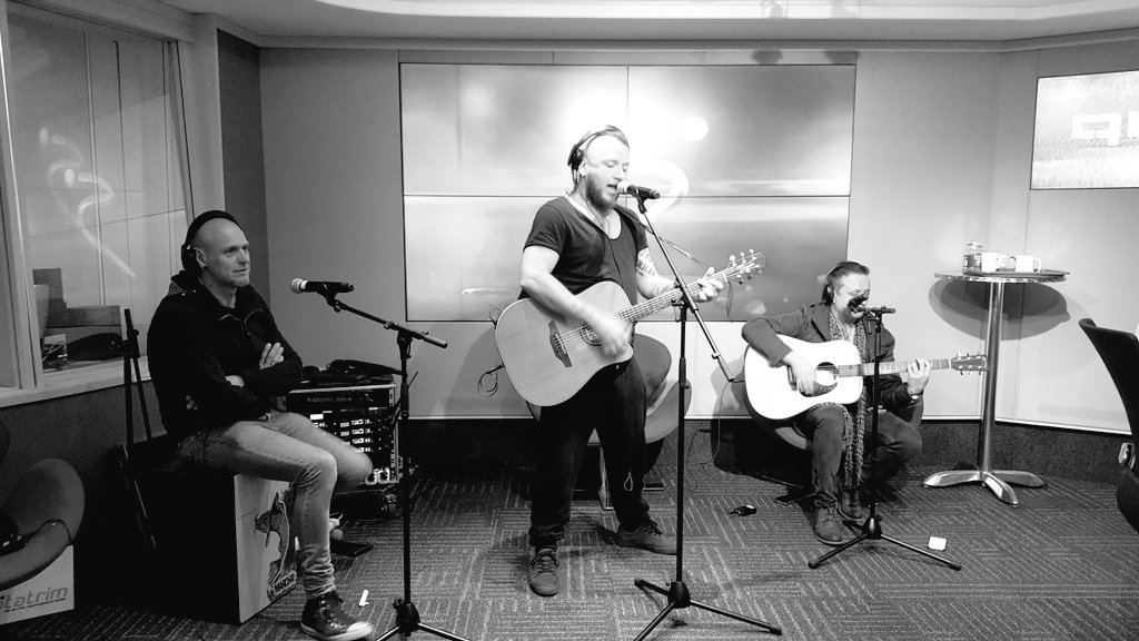 Vote for the song you would like to hear as <a href="/WhackheadS/">WhackheadSimpson</a> #vinylclassic today on @Xpress947 32947