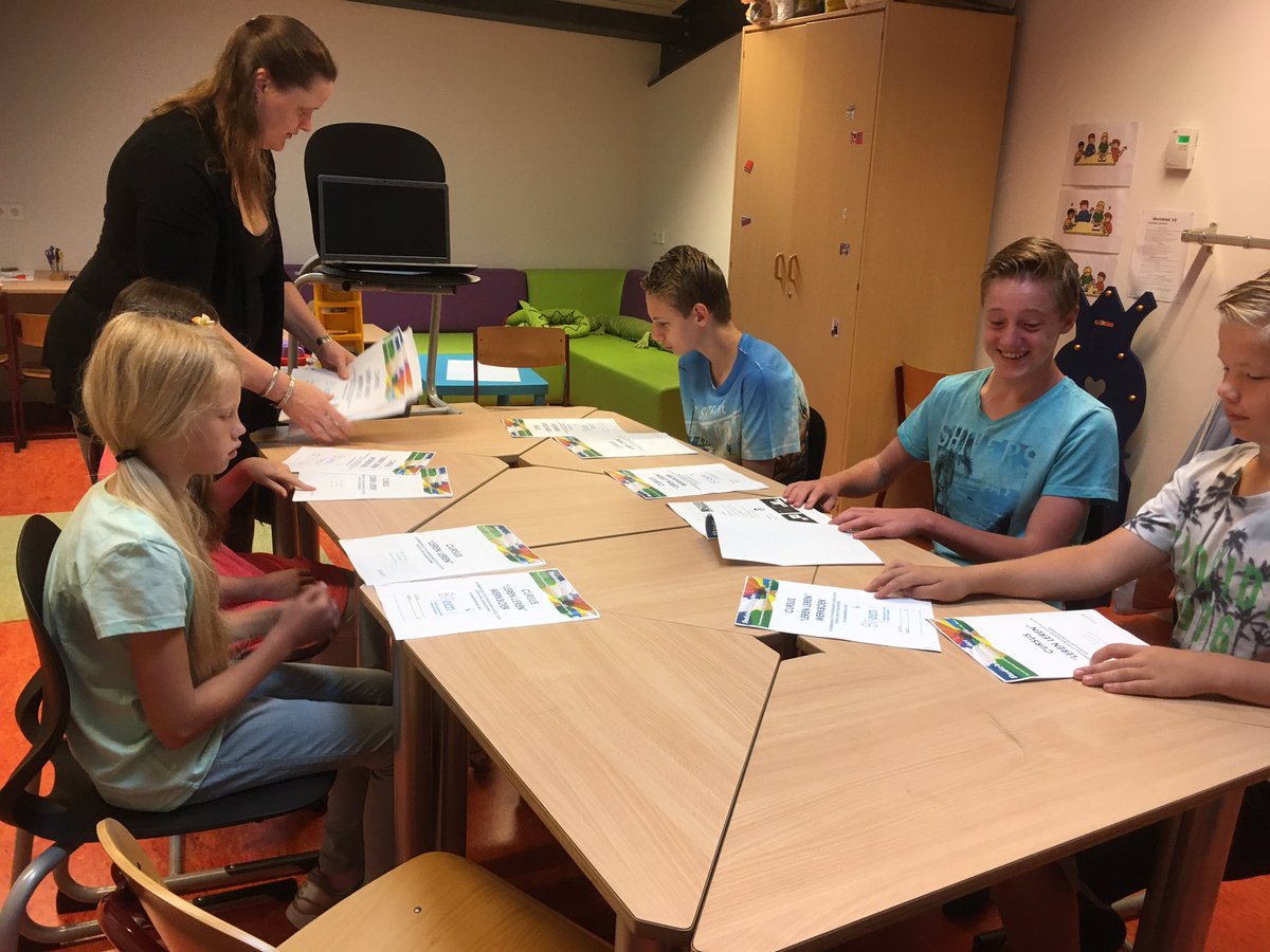 I.s.m Studiehuis Zevenster krijgt groep 8 de eerste les "Leren leren", ter voorbereiding op het voortgezet onderwijs
