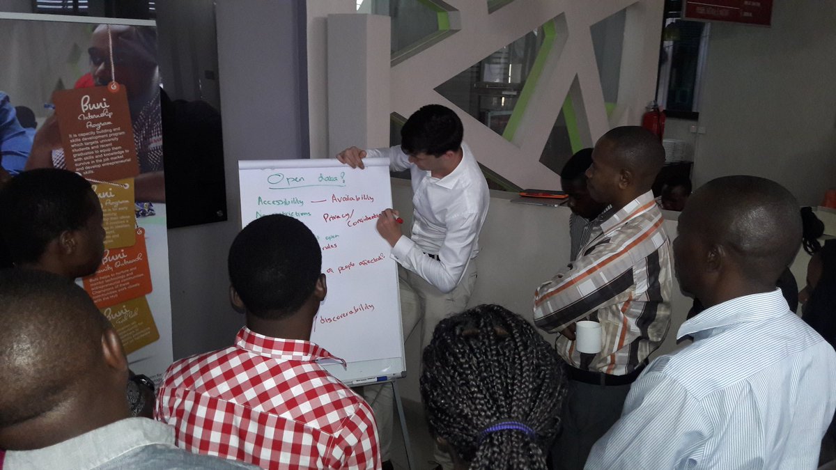 FUFUJID's tweet image. .@jpb4rretto and William facilitating about #Data &amp;amp; #OpenData on #OpenDataWorkshop #Buni #COSTECH @ODIHQ @WBG_ICT