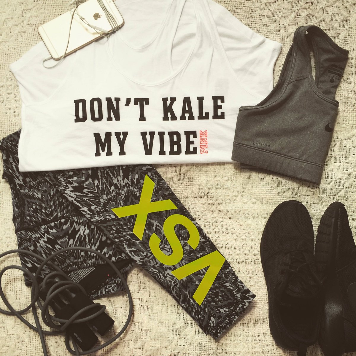 ViksnaAgnese's tweet photo. Work out time with @tommagicfeet in @Puregym_Notts 🏋🏽💪🏽 #workoutoutfit #gymtime https://t.co/XjZnylgaXg