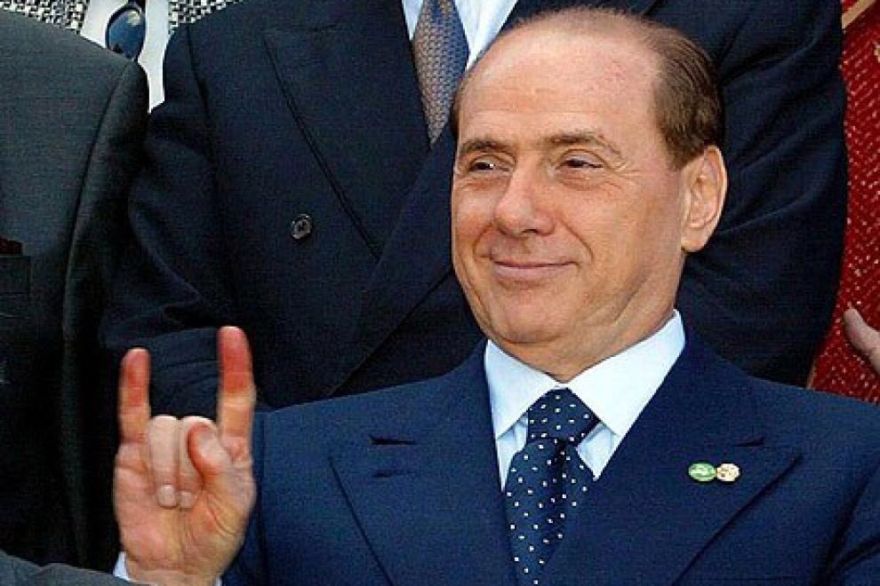 SigGiancarlo's tweet photo. A quelli che gliela tirano #ForzaSilvio https://t.co/GKQbpPHDRG