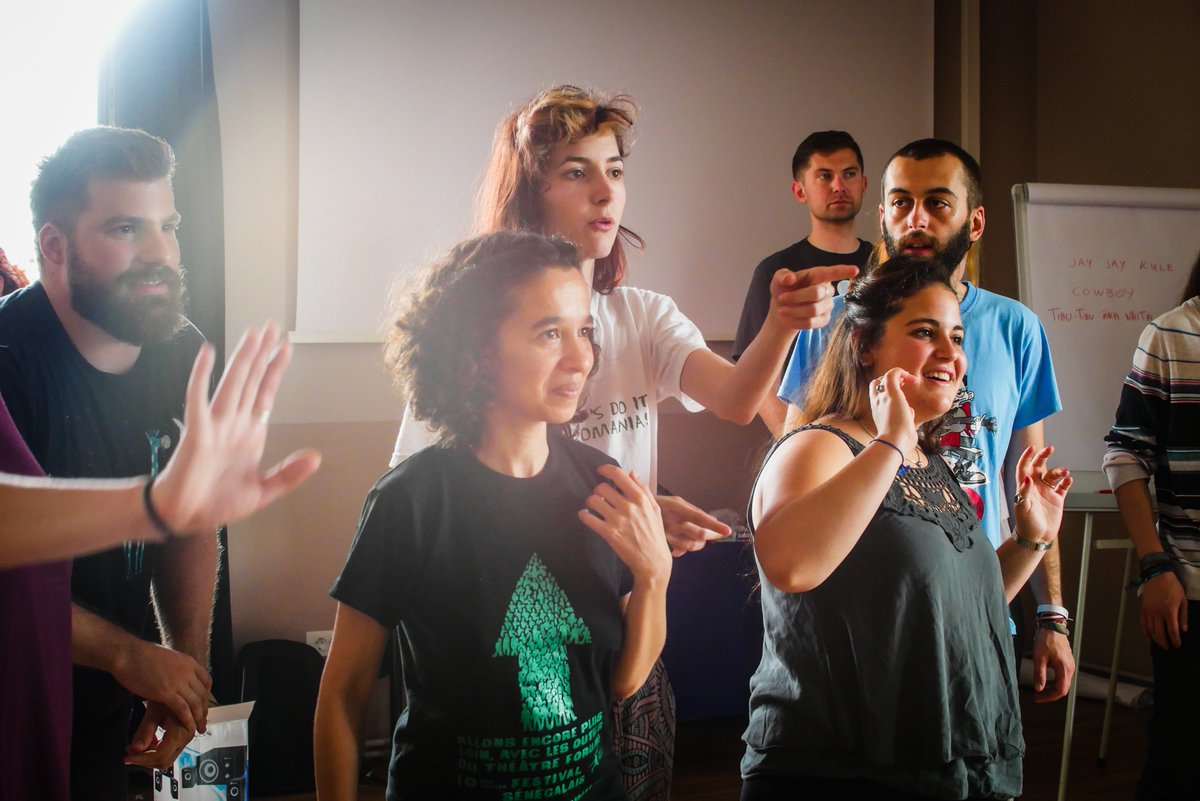 birdshapedArt's tweet photo. #ritualbeyondroots #sensorylabyrinththeatre #teatrulabirint #erasmusplus https://t.co/KcDK5SbDP6
