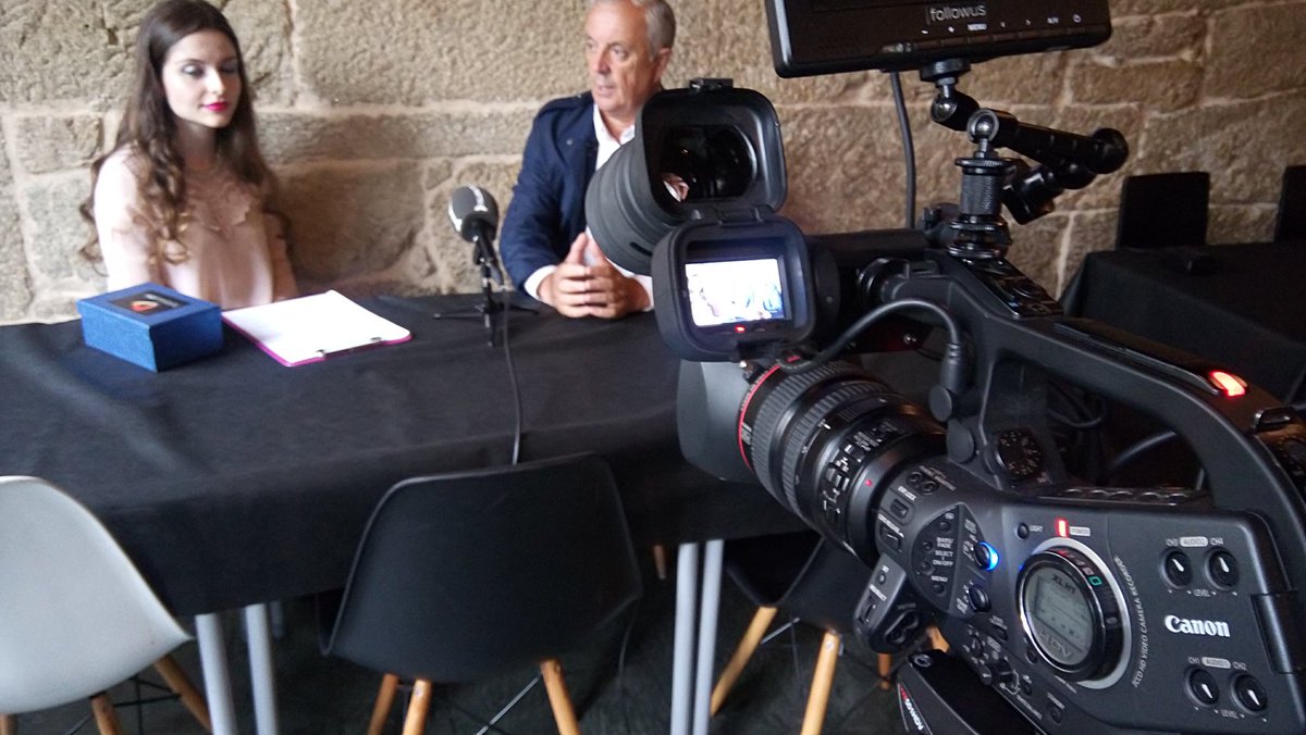 TvFollowus's tweet photo. Ahora en O Carballiño FALADOIRO con Pachi Vázquez https://t.co/HWvrAbsyst