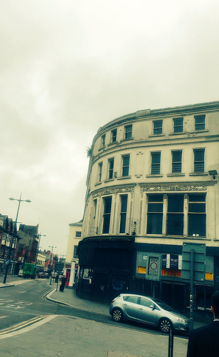 antonnewcombe's tweet photo. @BlundstoneAU #Liverpool https://t.co/CYfWwa7ayP