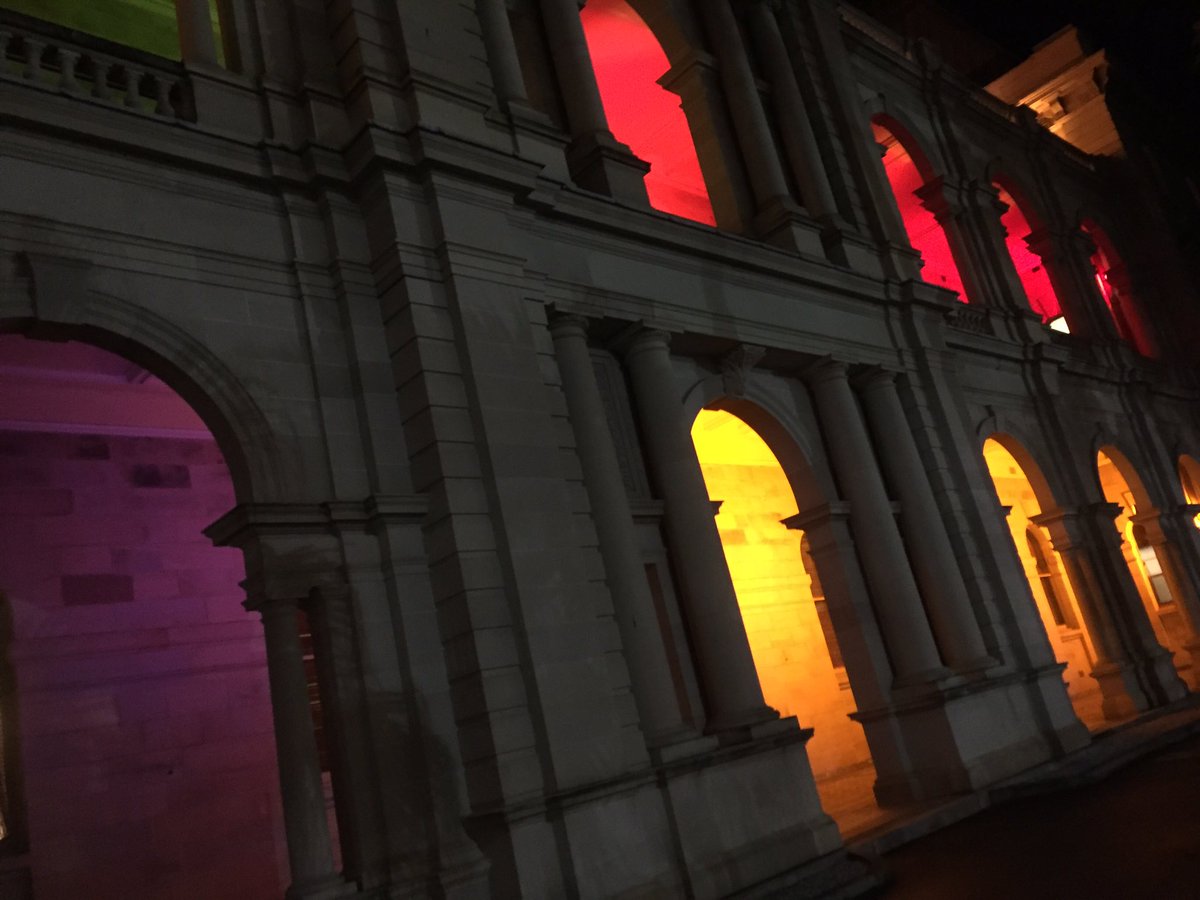 ShannonFentiman's tweet photo. #Qld's Parliament House lit up in #RainbowFlag colours in solidarity with #Orlando #LoveWins #OrlandoUnited #qldpol https://t.co/0eT31oE2Jx