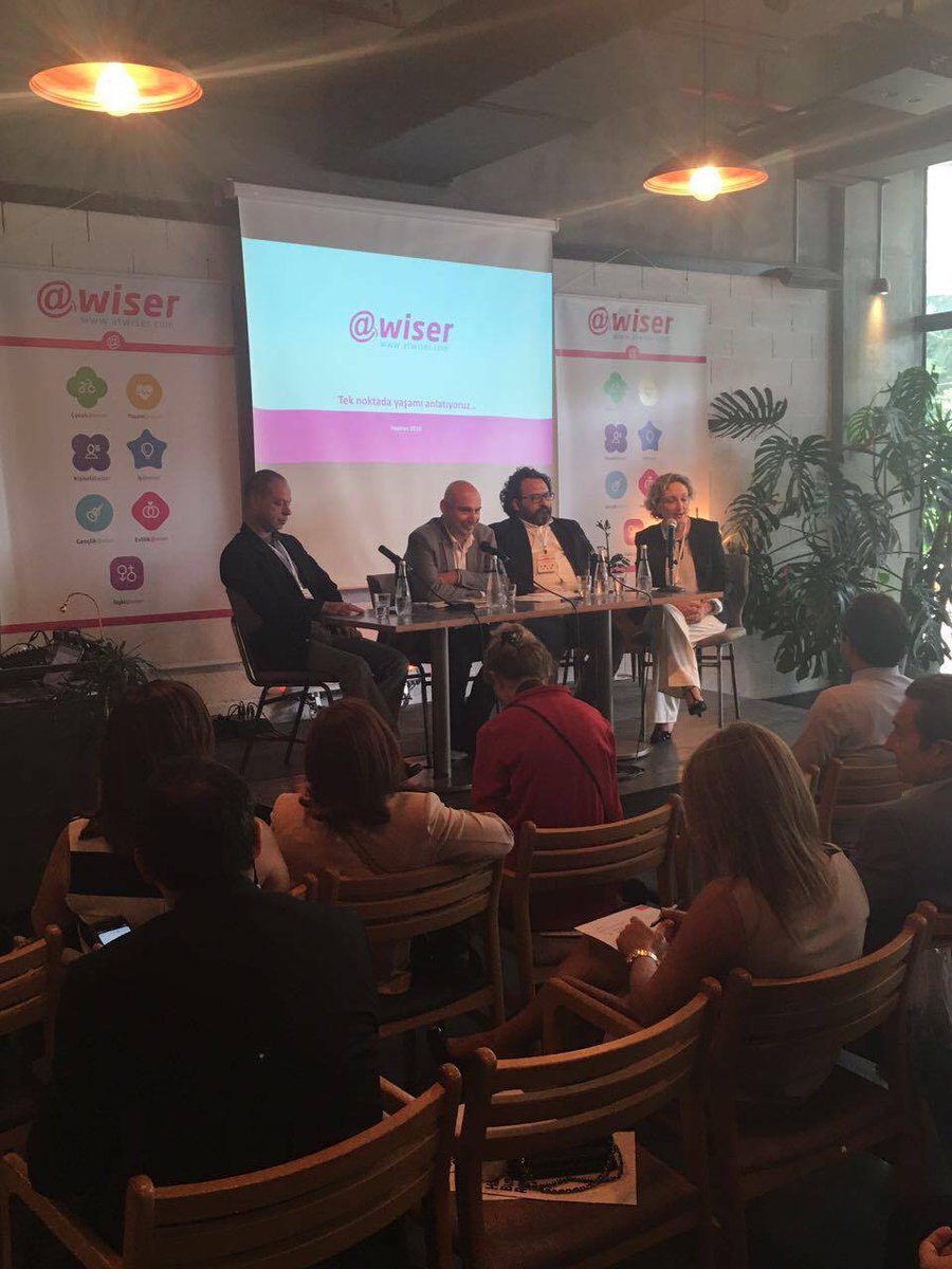 Eğitmen Kayhan Karlı: Kentleşmenin artmasıyla herkesin sorunu çocuklarının daha iyi nasıl eğitim alabileceği oldu.