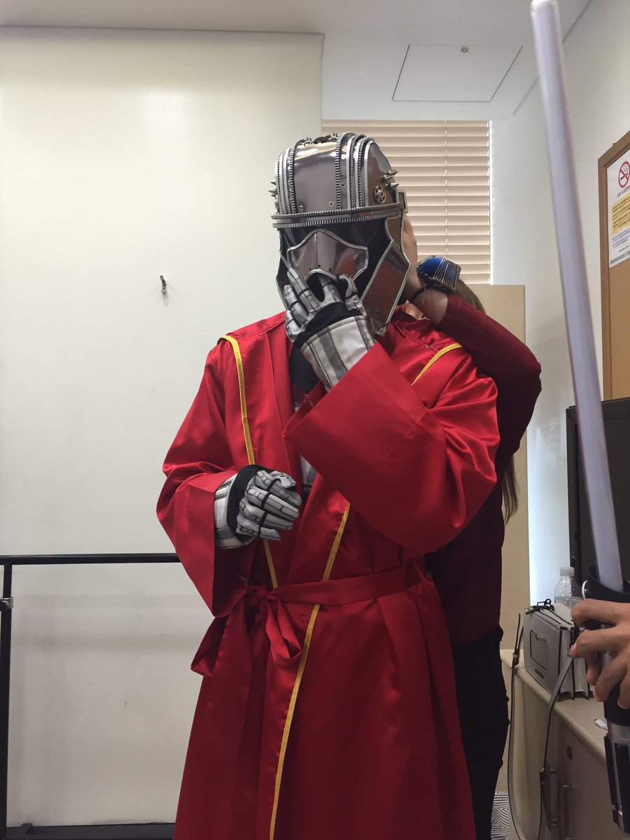 아임 유어 파더 !!^^ 장하고 멋진 엘!!! 언제나 최선을 다하는 명수의 땀방울이 아름답다~ #복면가왕 #김명수 #엘 #아임유어파더 #빗속에서 #김희선