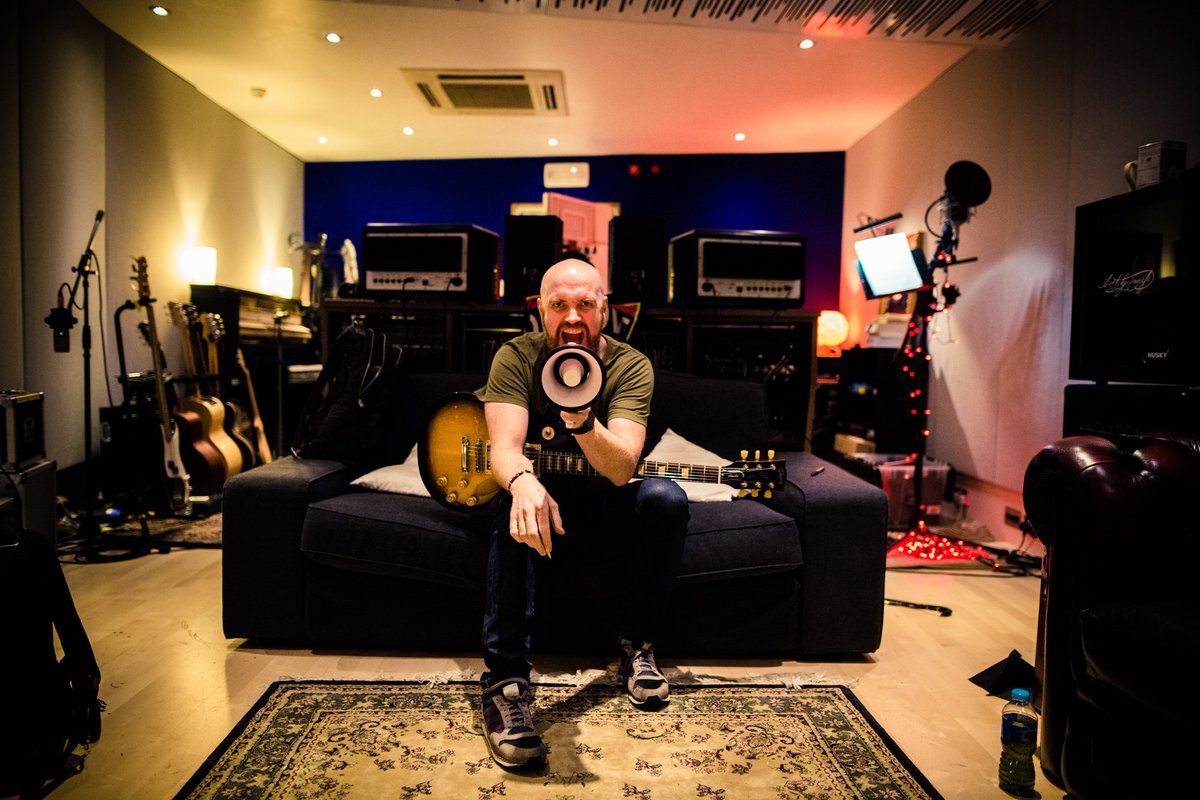 thescript's tweet image. Like as if he needs a MEGAPHONE lol 😂 !!! #ScriptStudio
