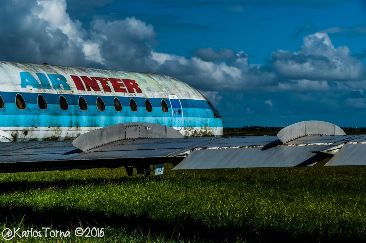 KarlosTorna's tweet photo. No dejemos al abandono viejas glorias de la aviación #Caravelle #AirInter #LFRN @linwer @EPO346 @jetgoca @ibeca73 https://t.co/pGH2BZCFsD