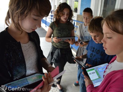 Charny Orée de Puisaye: les CM2 visitent leur futur collège avec des tablettes lyonne.fr/yonne/actualit… v <a href="/lyonne_fr/">L'Yonne Républicaine</a>