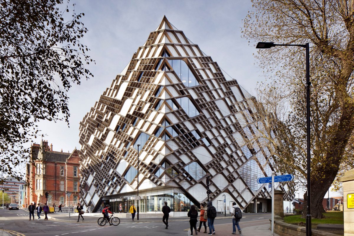 SheffUniWhatsOn's tweet photo. Book now for lab demos and building tours of The Diamond, 9 Sept @heritageopenday  https://t.co/8qIUNX8myc https://t.co/8WkA8ebmgr