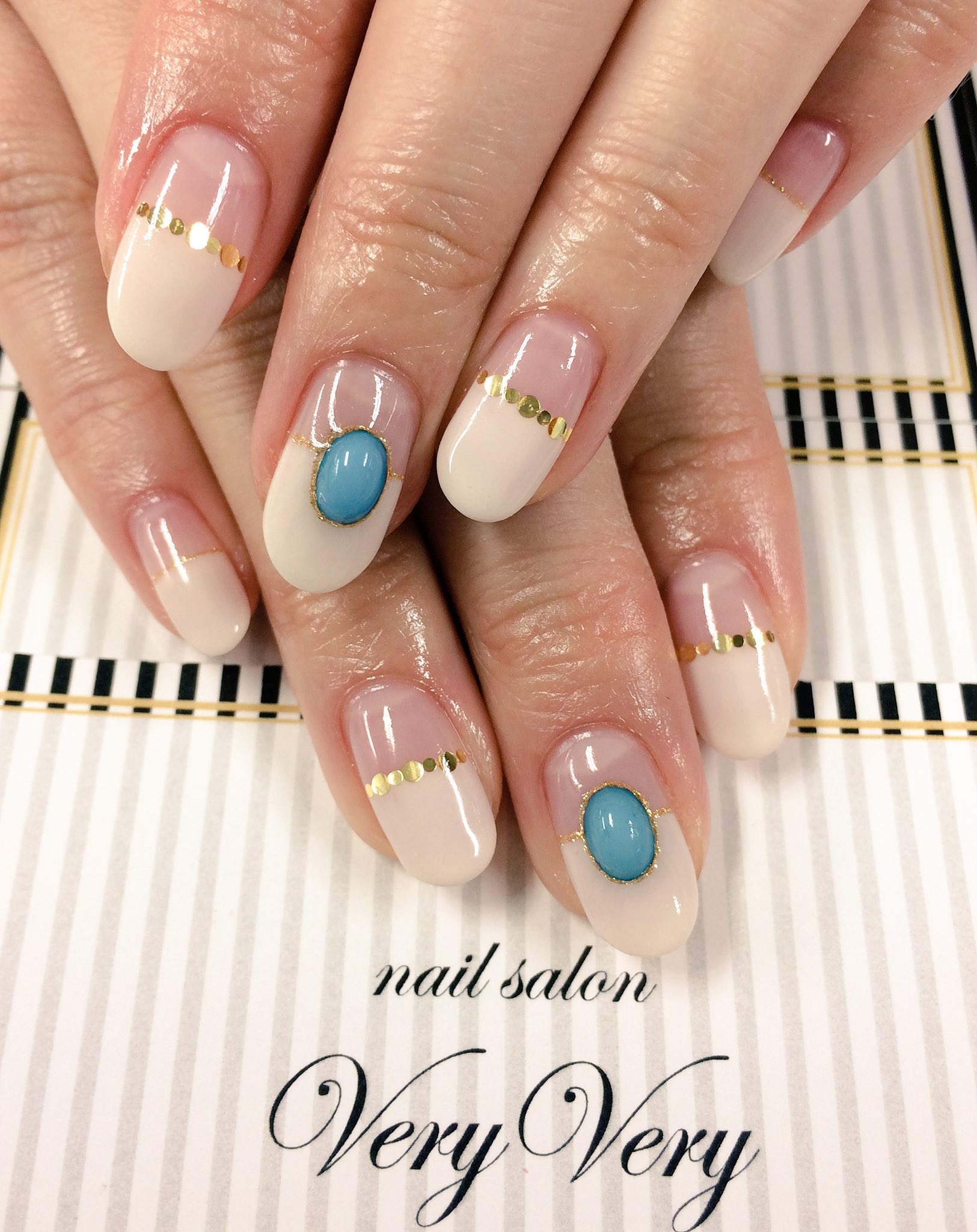 O Xrhsths ネイルサロンveryvery Sto Twitter お客様ネイル ターコイズストーン ネイル 札幌 ターコイズ ターコイズネイル 夏 夏ネイル フレンチ フレンチネイル アイボリー 石 石ネイル ストーンネイル T Co Haewiajtcy Twitter