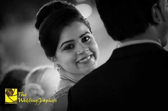 TheWeddingGraph's tweet image. This is a story of Kunal and Chandan’s Magical Night Captured in the monochrome beauty of Black &amp;amp; White