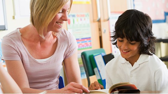 WeAreTeachers's tweet photo. How I Made In-Class Silent Reading Work for Me: https://t.co/KMryGxmrzR #readchat #edchat https://t.co/Tp27Y9szdD