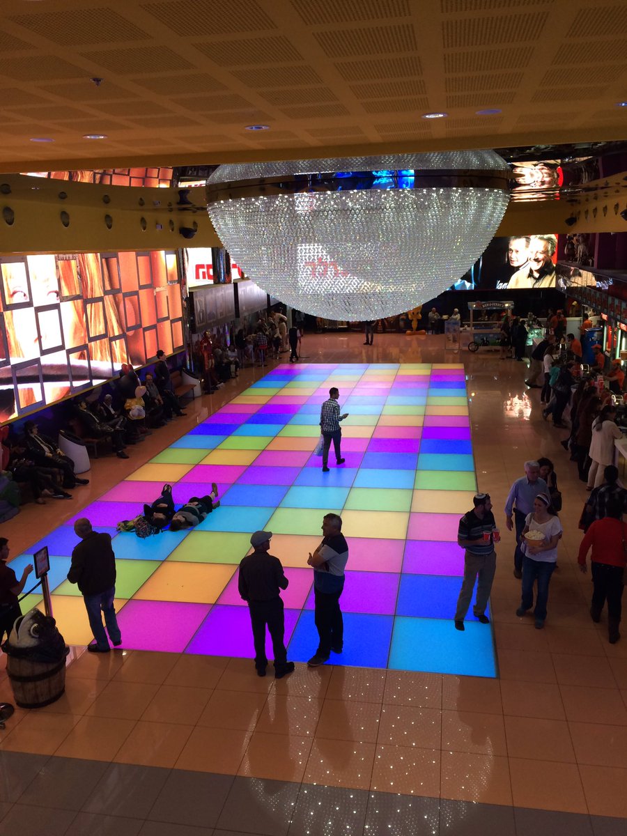 Who's up for some disco? Jerusalem's Cinema City!!🇮🇱😉 #Travel #travelbloggers #travelphotography #travelchat #israel