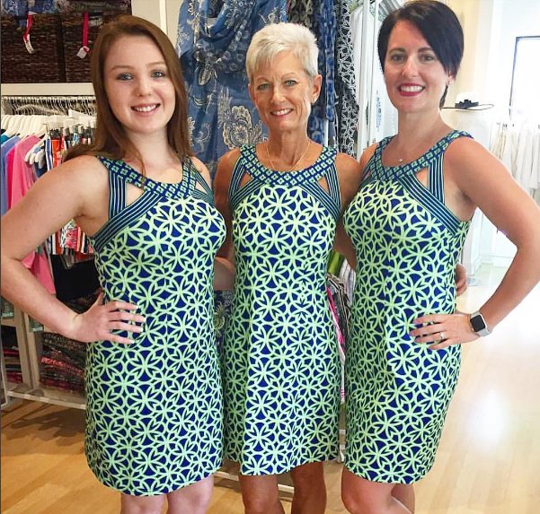 A great look is worth seeing in multiples. Twinning in Naples!
