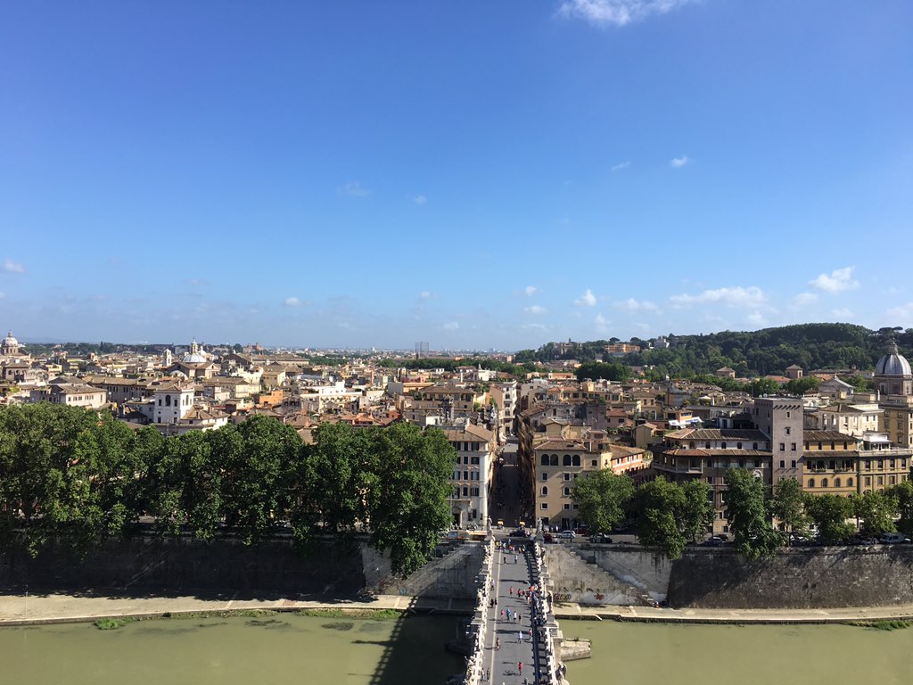 brogalax's tweet photo. Beautiful views with a beautiful person 👫❤️😇🇮🇹 #castelstangelo https://t.co/w2nSqTePb3