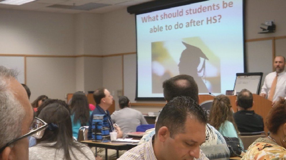 WSASanAntonio's tweet photo. Our CEO, @gail_hathaway was on @news4woaitoday talking about teachers learning about STEM! https://t.co/4JgDSiyNVW https://t.co/vk9VA2PviR