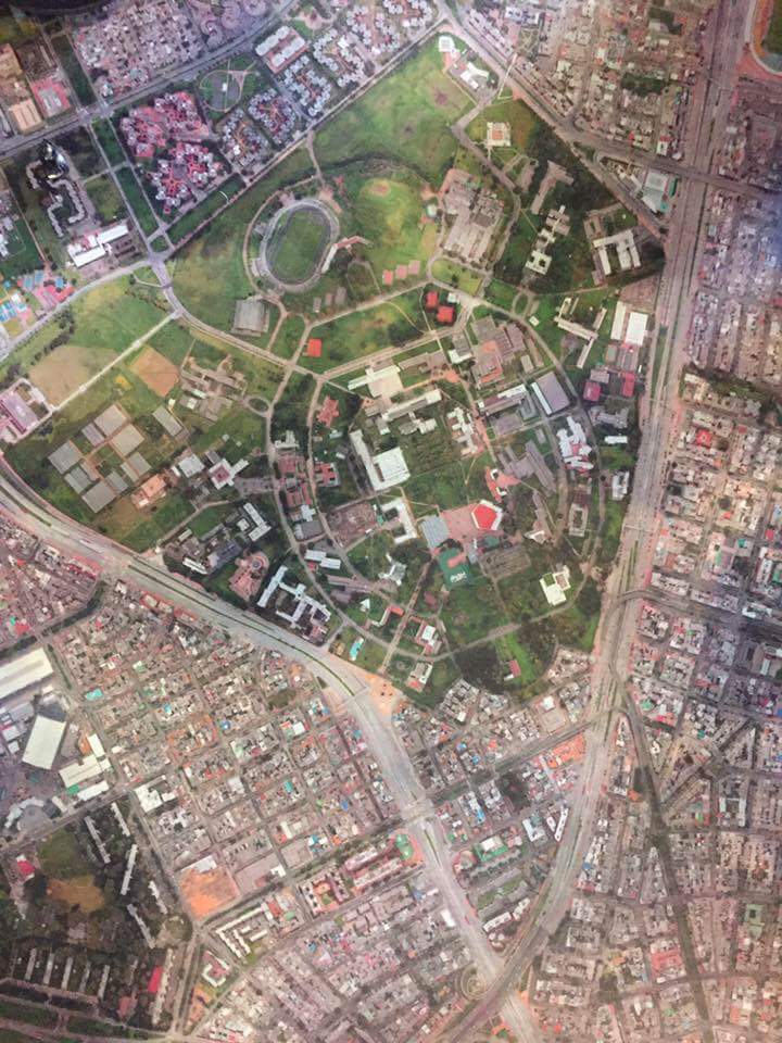 feliperspicuo's tweet photo. La UN se debe a la sociedad y su infraestructura para crear ciencia y tecnología peligra, por eso #YoDefiendoLaUNAL. https://t.co/M5N61ltA2Q