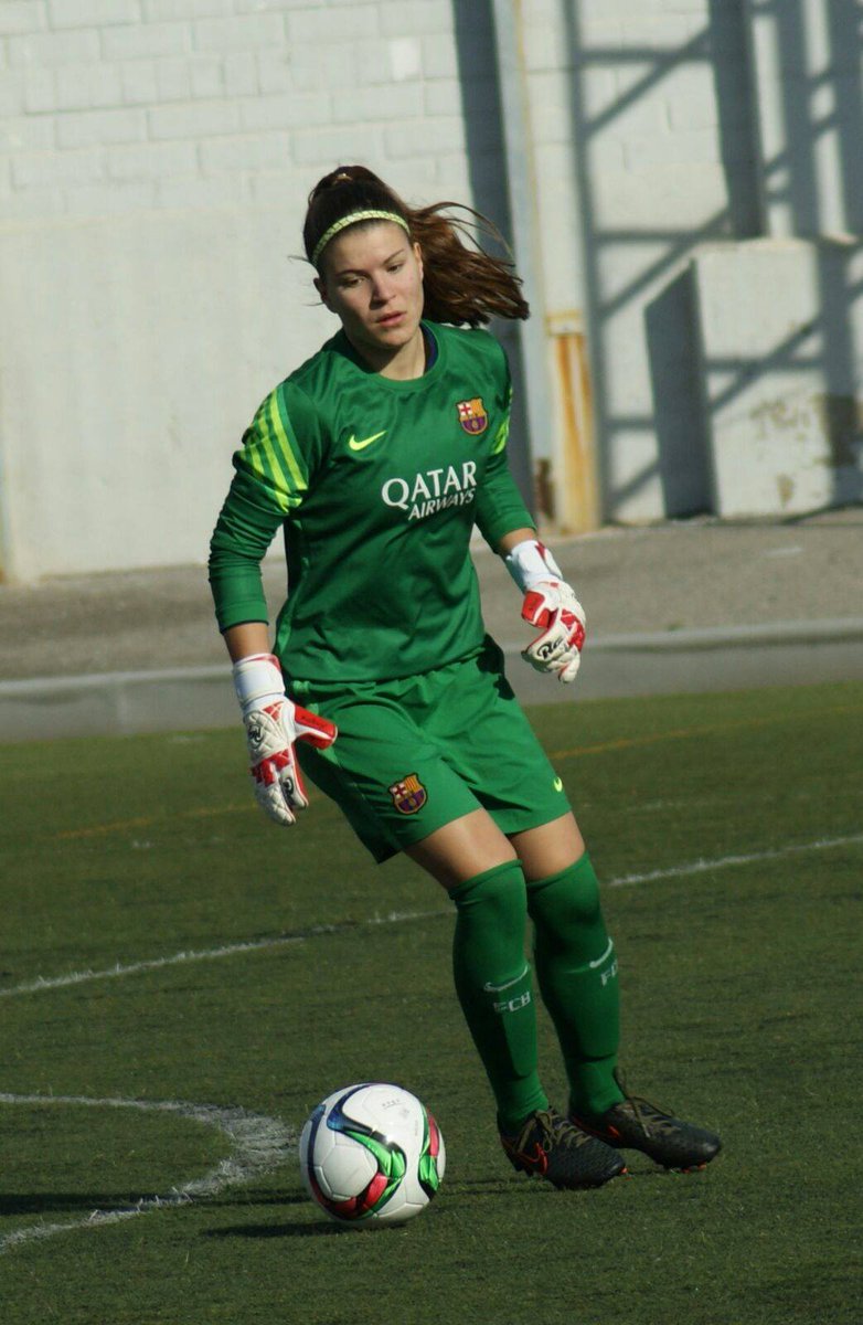 RGFemenino's tweet photo. Gran semana RG con nuestras porteras del #TeamRG disputando la copa de la reina
Nos necesitan #RGconelfútbolfemenino https://t.co/5MURZxL56Z