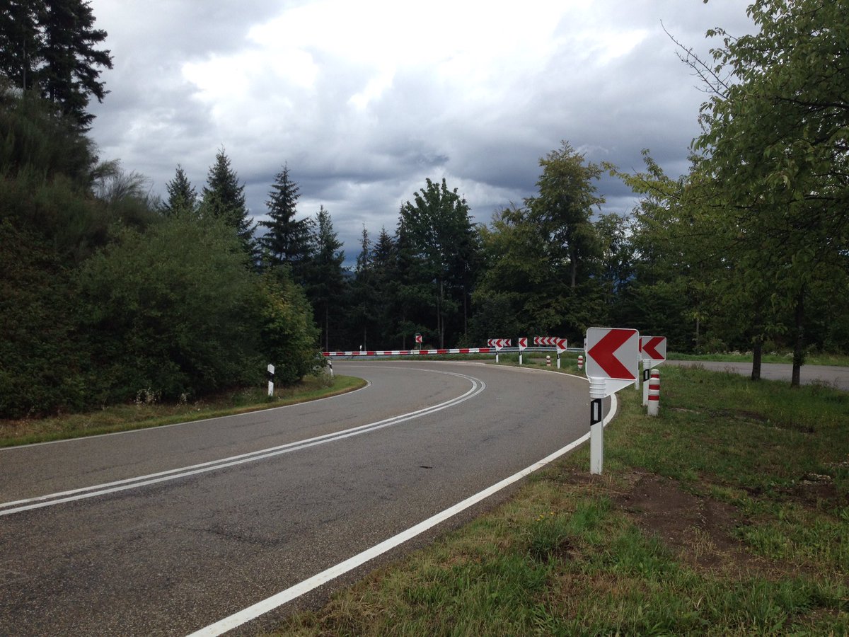 Nick_Stafford's tweet image. Europe's Greatest Driving Roads. Road #5: Germany - B500, Black Forest. youtu.be/BFDiQJ0Bmts @Ford Focus ST TDCi