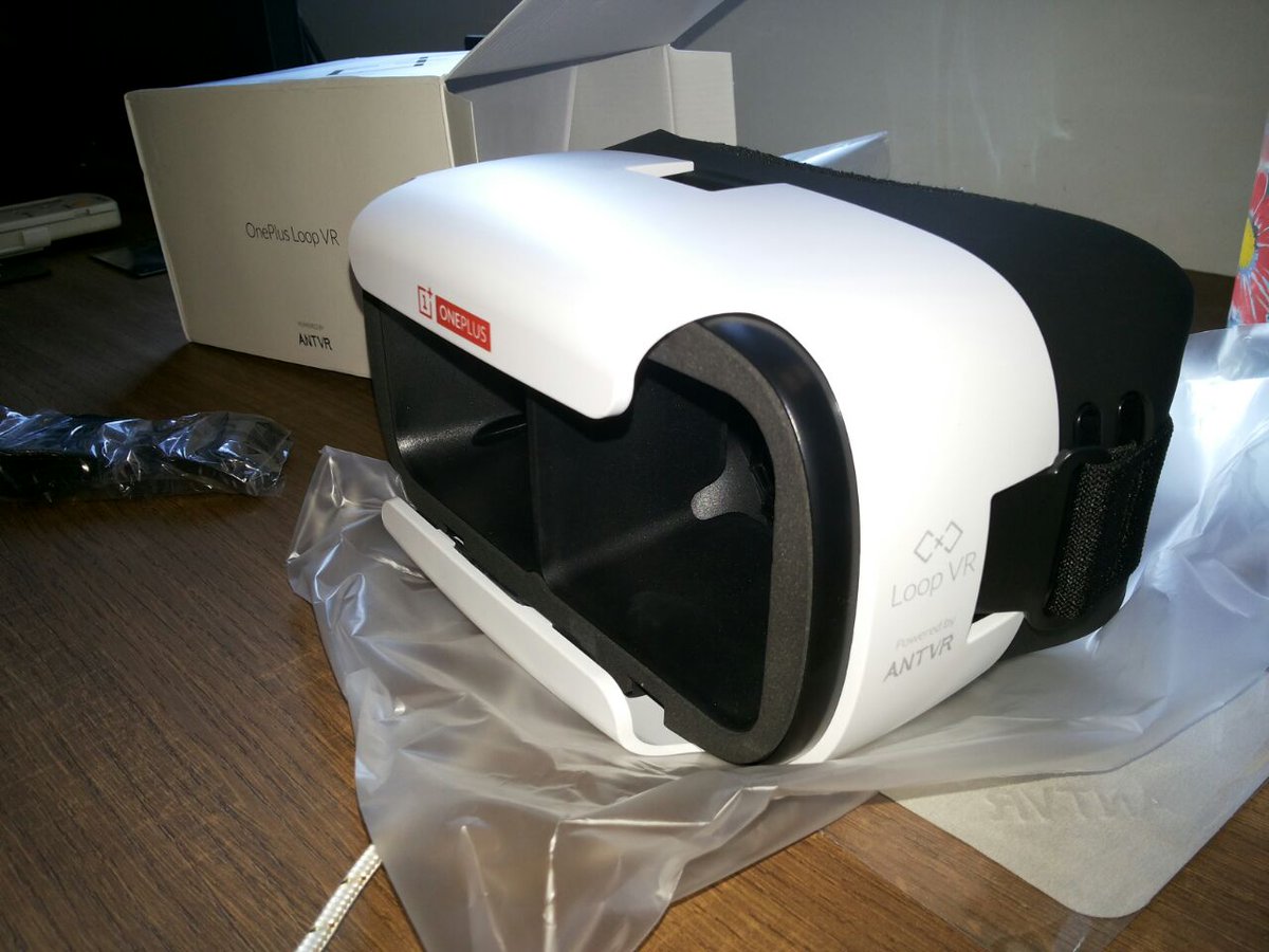 nikunjjsolanki's tweet image. You Made my day. Thanks UBER &amp;amp; OnePlus! Got my "Oneplus Loop VR" #OnePlusLoopVR #OnePlus3 @Uber_Mumbai @OnePlus_IN