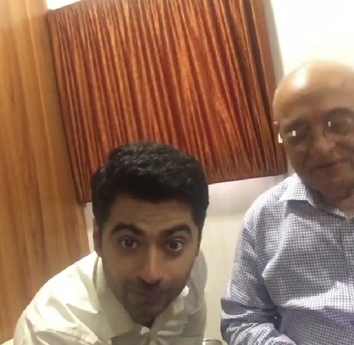 Harshad_AroraFC's tweet photo. @har1603 having lunch with the cast ❤😍
Posted by Natasha ma'am on Instagram. 
Link: https://t.co/lDSIsIZ6AQ https://t.co/y7tdmNoiGn