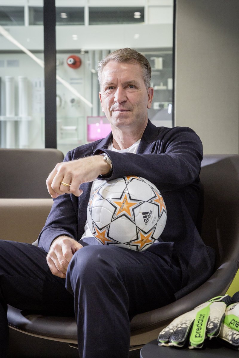 REHAU_GT's tweet photo. Wer #Europameister wird und warum Andreas Köpke erneut mit #REHAU baut? https://t.co/mw8yk3ie4K https://t.co/y0cBs1Qzfe