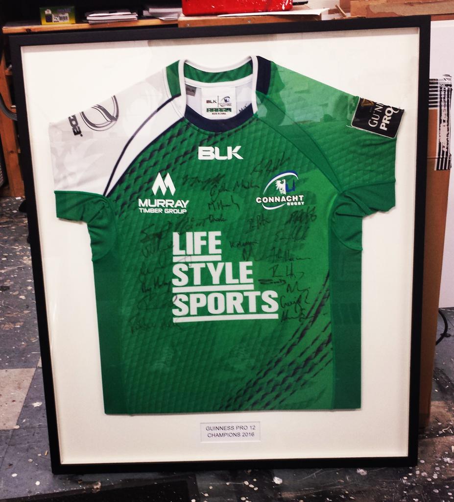 galwayframeshop's tweet photo. #connacht #rugby #frame https://t.co/kd1jXq90j1