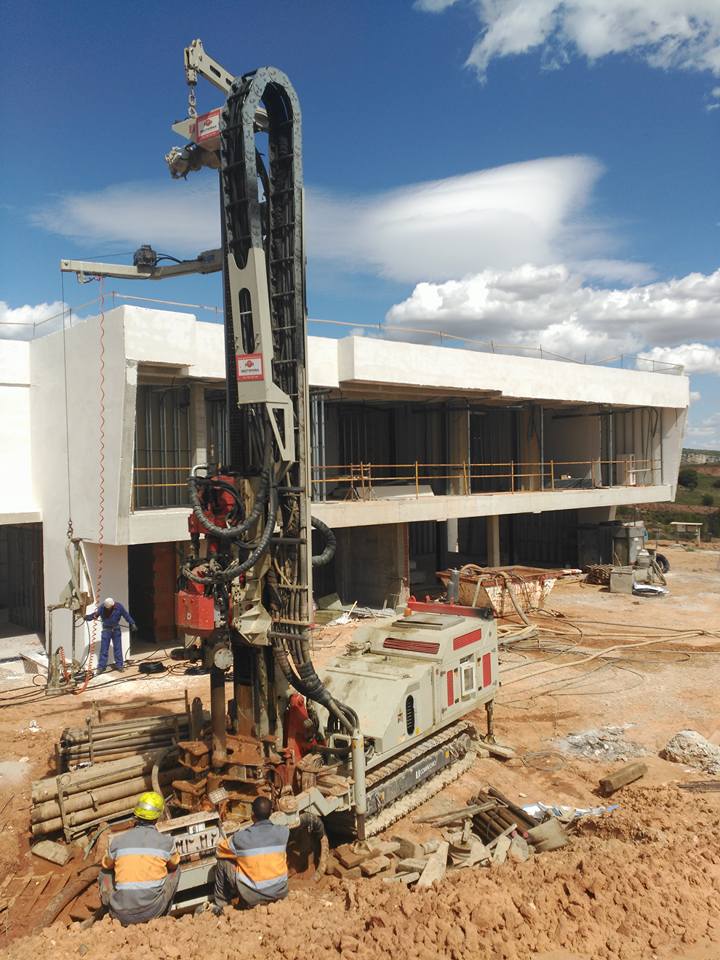 Perforando 5 pozos para #geotermia #waterkotte en obra de <a href="/JoaquinTorres_V/">Joaquín Torres</a> con <a href="/EcosystemsInsta/">Energías Renovables</a> y <a href="/KasakaSistemas/">Kasaka Systemas</a>