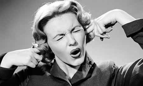 brandanddeliver's tweet photo. Silence is golden apparently with 85% of #Facebook users watching video without sound https://t.co/yhrozYH1l5 https://t.co/CI4wdnmxQh