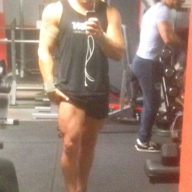 williamsc27's tweet photo. Yesterday's leg session #LegDay #Gym #Lifting #bodybuilding #MensPhysique https://t.co/9Rm0g6pEo4