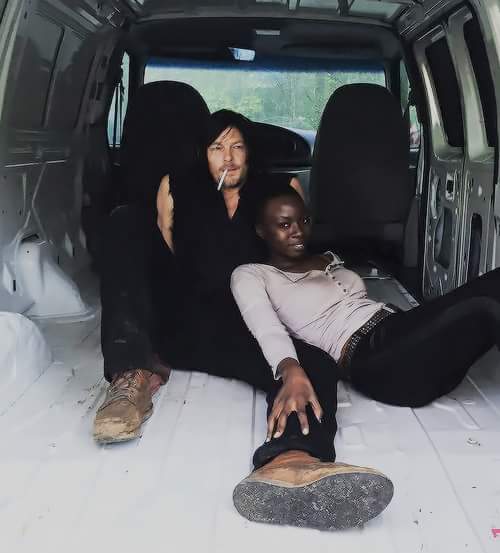 DeLaTee's tweet photo. Norman Reedus and Danai Gurira the end of the recording scenes of the 6th season ☺ https://t.co/WGiSe8E1Dj