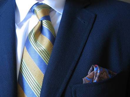 dimple นอกจากแปลว่าลักยิ้มแล้ว ยังเป็นหนึ่งในสไตล์การผูกเนคไท ที่เท่และมีสไตล์มากๆครับ #menstyle #menswear