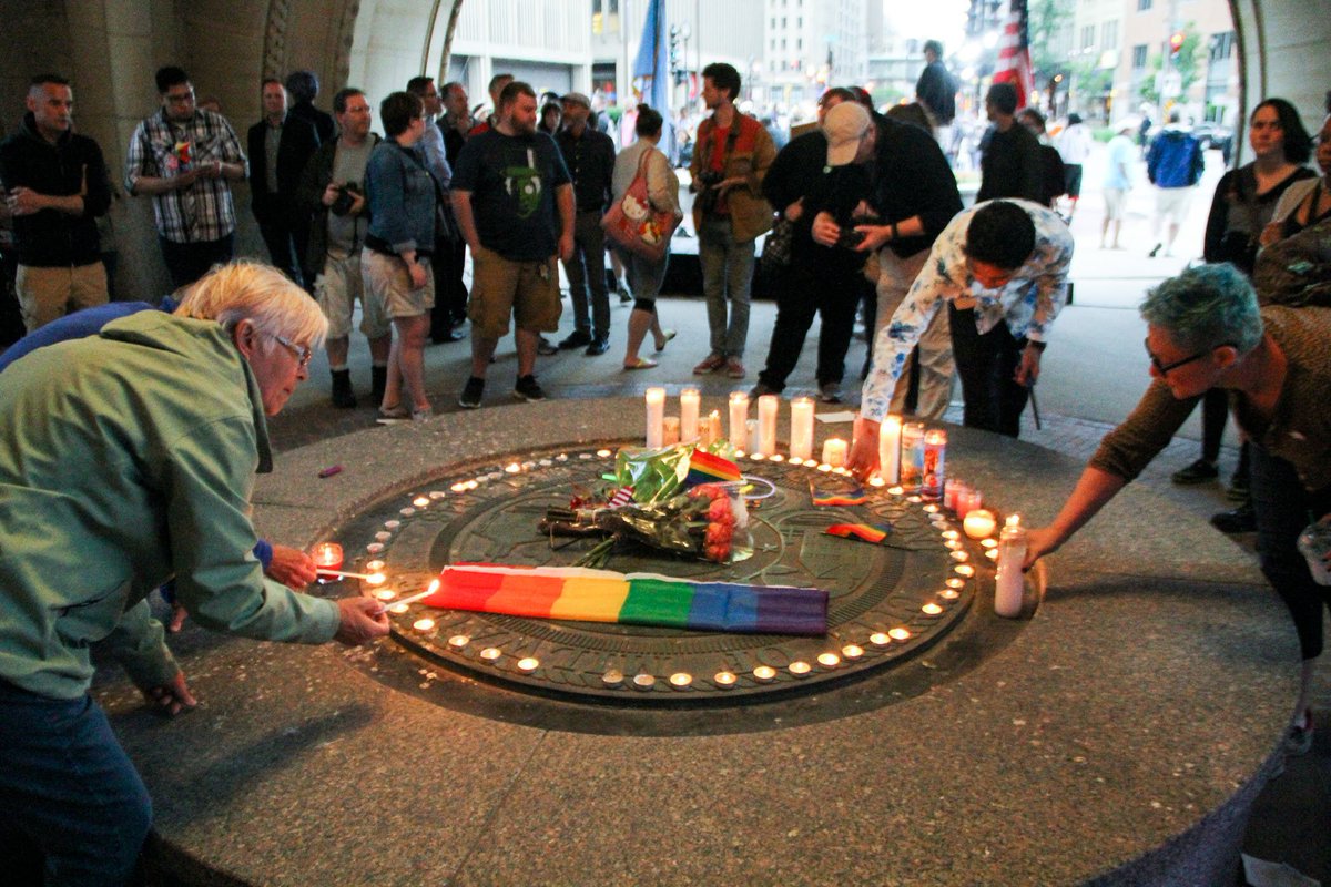 RadioMilwaukee's tweet photo. From last night's vigil at Milwaukee City Hall to honor the victims in Orlando. https://t.co/OwOerub1gv