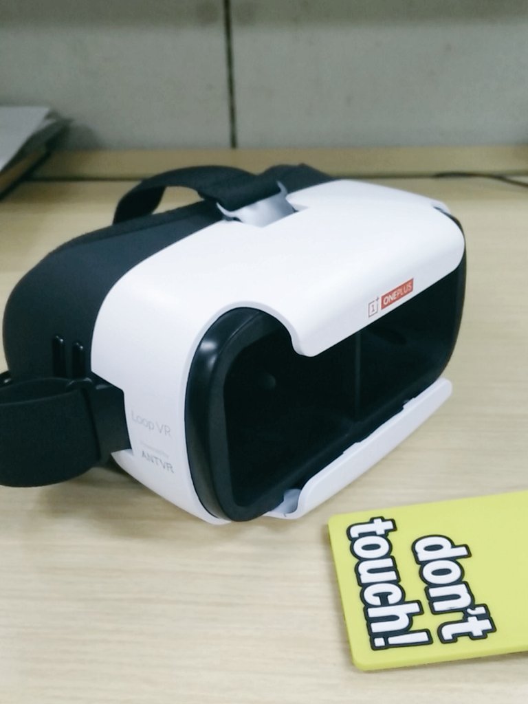 whackrm's tweet image. In the loop &amp;amp; all set! Thanks guys :)) @OnePlus_IN and @Uber_Mumbai 
#OnePlusLoopVR #GetInTheLoop