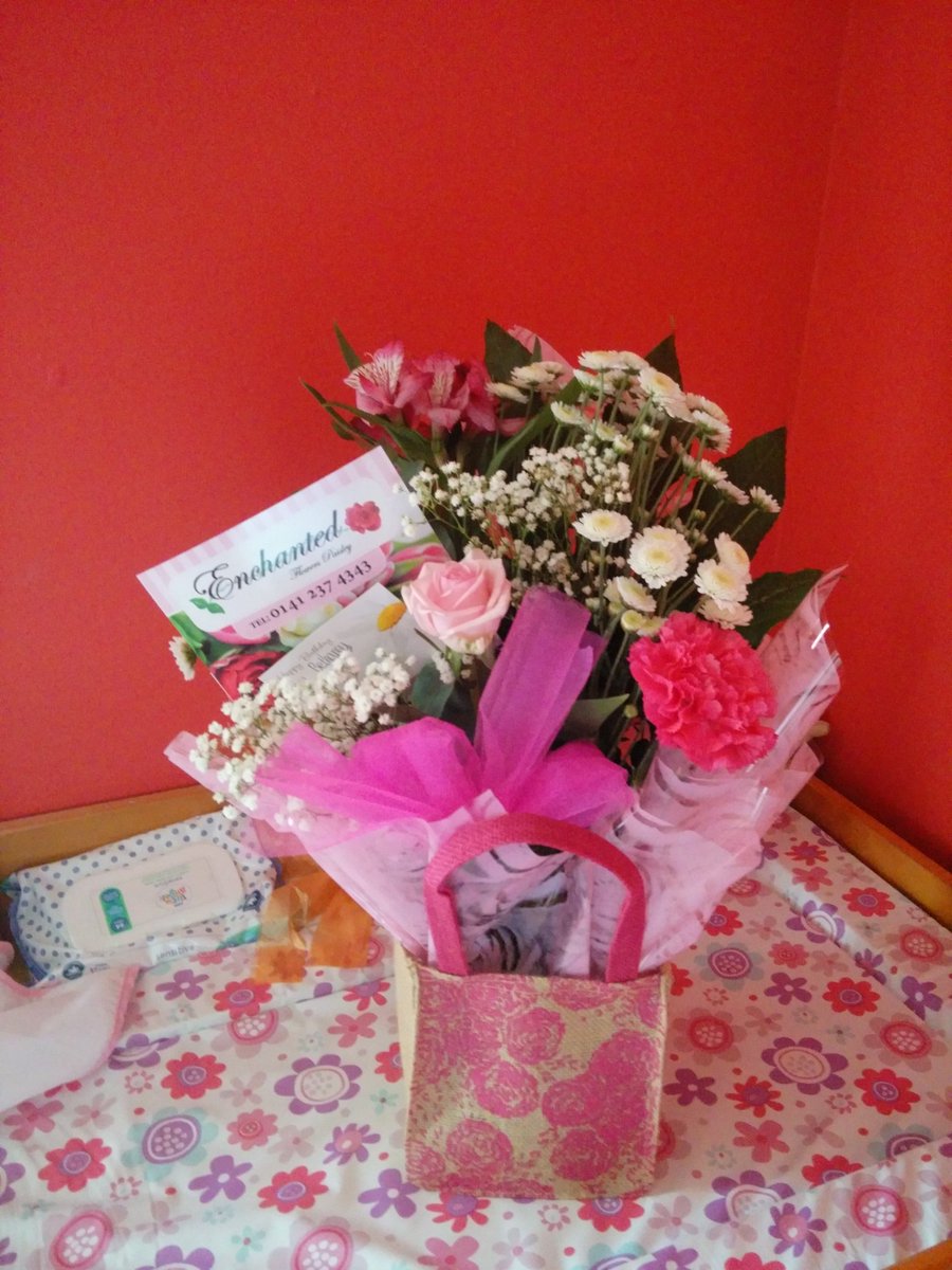 donnwilson's tweet photo. Birthday Flowers 😍 https://t.co/sPE0aowjBX