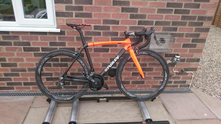 GKam84's tweet photo. Now the mechanical work is done. I might aswell put in a couple of miles. Not normally got time for this @StarleyPro https://t.co/14Uq6hzyMT